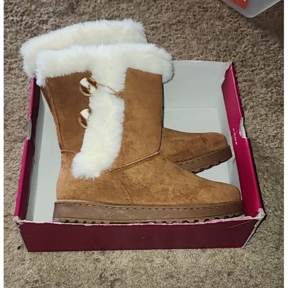 SO Abigail Faux-Fur winter boots Size 9.5  Color: Chestnut - Picture 4 of 8
